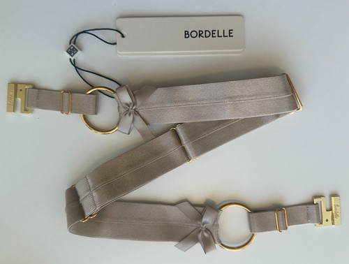 Bordelle cintura sub - cintura,