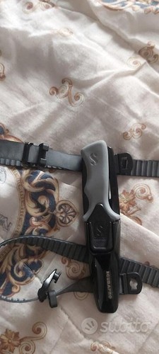 Coltello con cintura sub - cintura, da